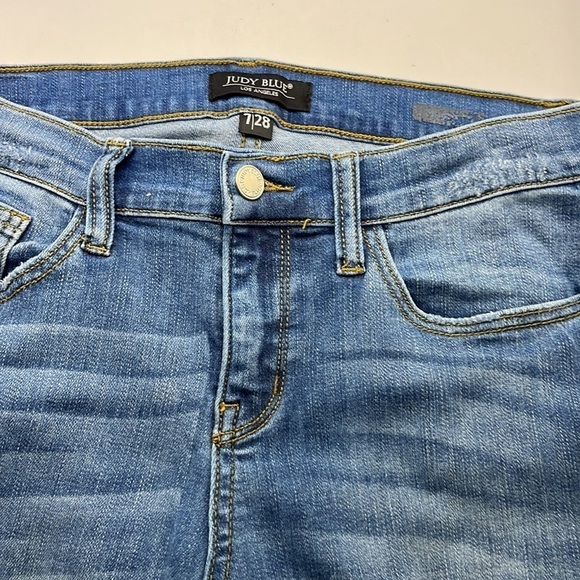 Judy Blue Distressed Skinny Size 7/28 - Picture 15 of 16